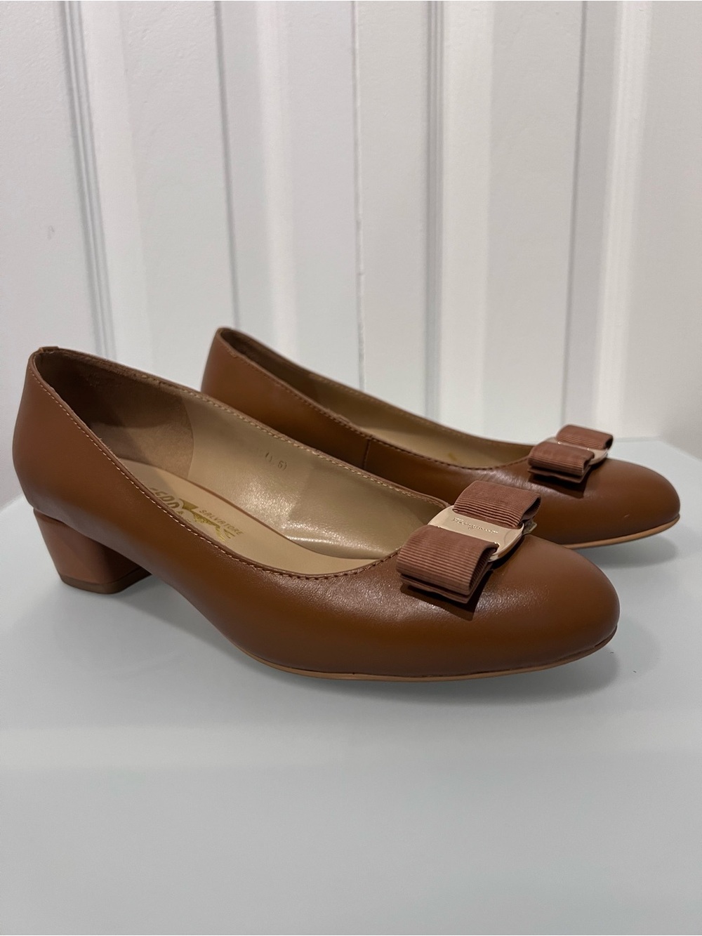 Salvatore Ferragamo Tan Leather Slip On Low Block Heel Shoes Size 39